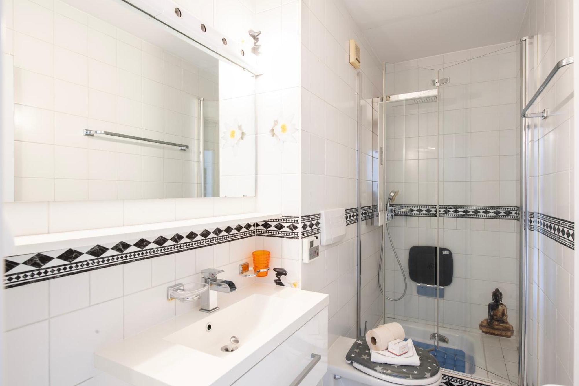 Divina Minusio Apartment Bagian luar foto